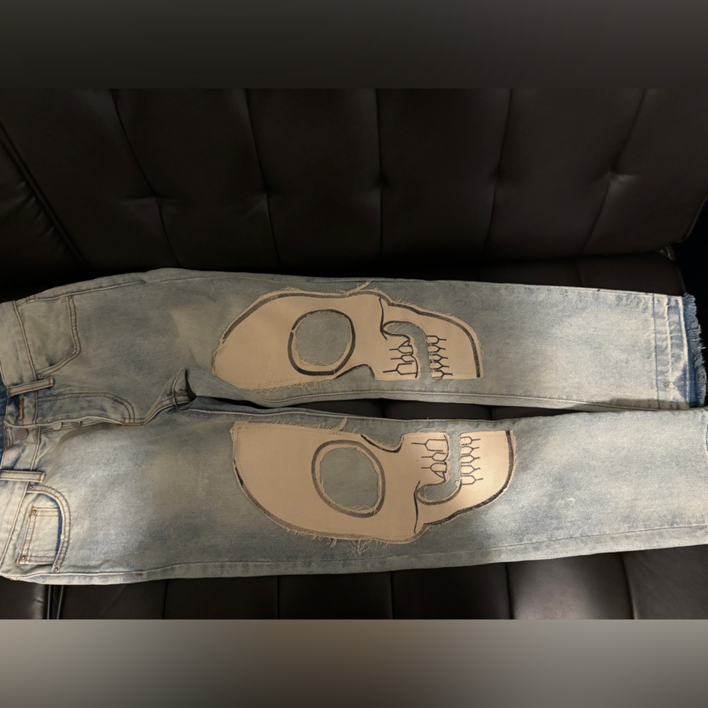 Mnml Skull Jeans sz 28